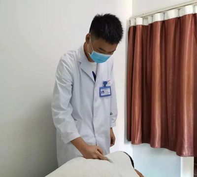 家门口的中医服务再升级，方松街道增开社区推拿门诊